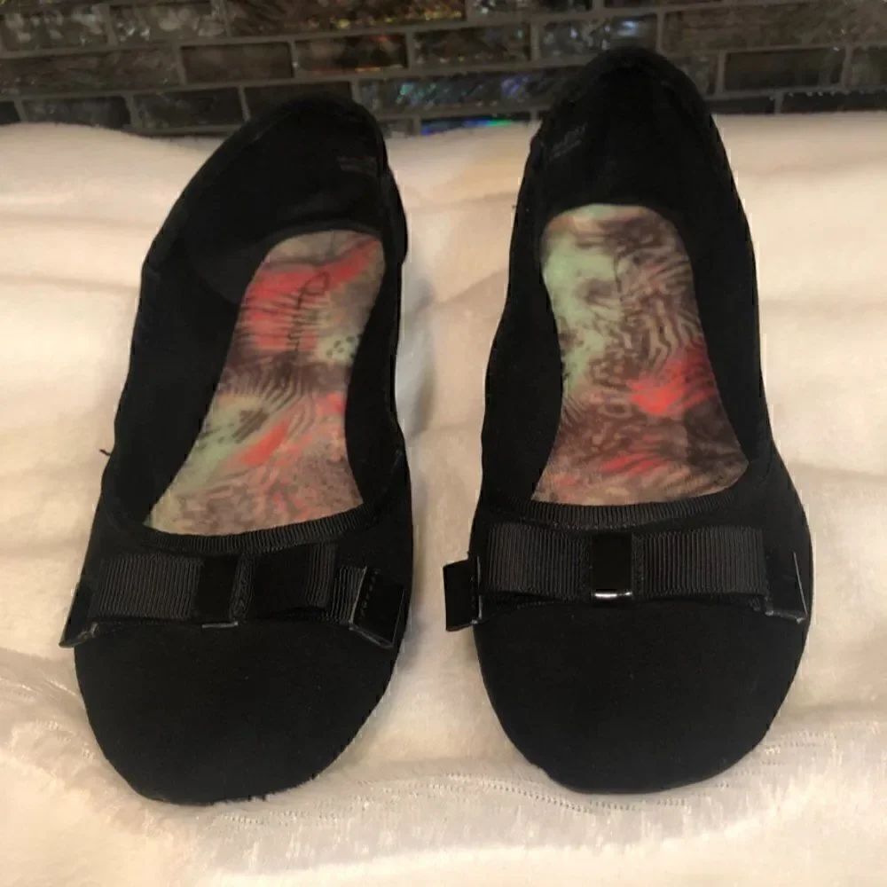 Cute Suede Black Flats 